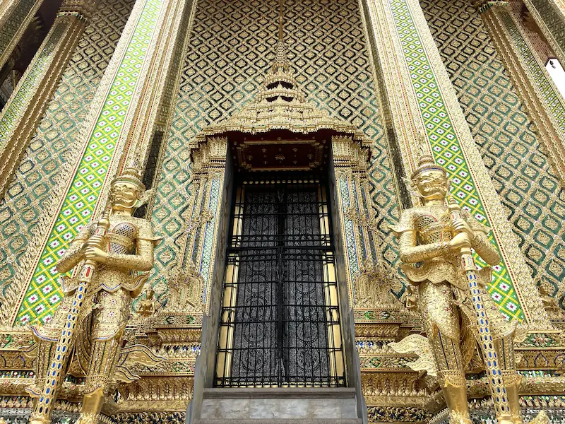 ワットプラケオ